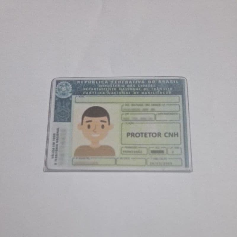 Protetor Acrílico para CNH, RG NOVO e Documentos - Resistente e Transparente (8,8 x 6,2 cm)
