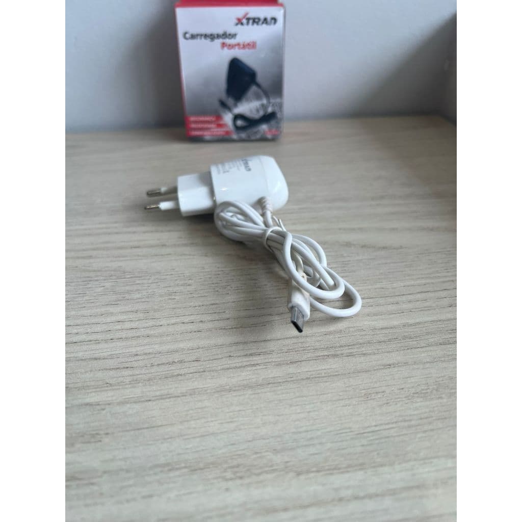Carregador Portátil XTRAD modelo V8 micro USB