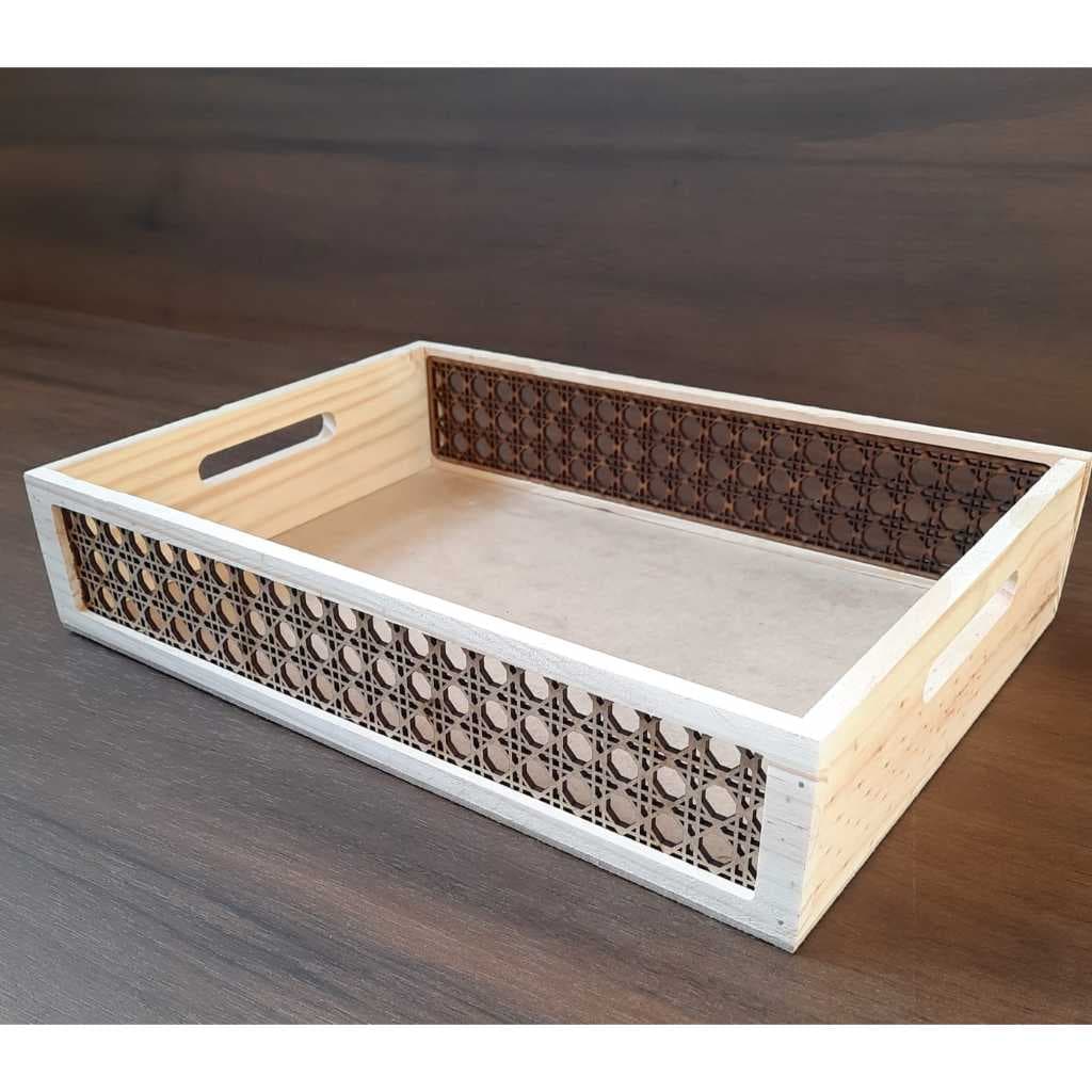 Deli Bandeja Premium em madeira Pinus com Tela tipo indiana