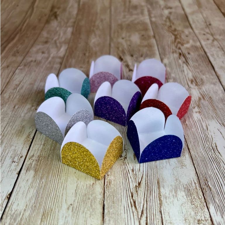50 Forminhas 4 PÉTALAS Nº7 IMITA GLITTER para doces finos brigadeiros festas aniversários casamentos