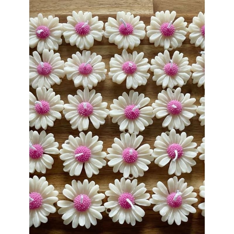 lembrancinhas velas aromáticas Flôr de margaridas  chá revelação chá de bebê aniversário 30unidades