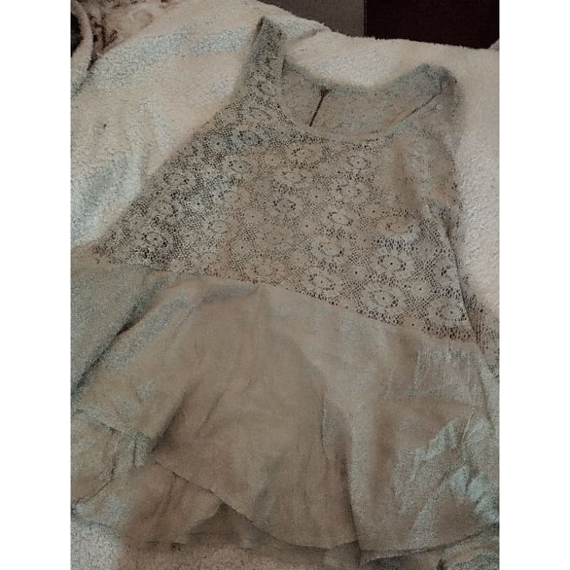 coleção de roupas cinzas, vestido, regata, blusa, short, anos 2000, cropped, camiseta