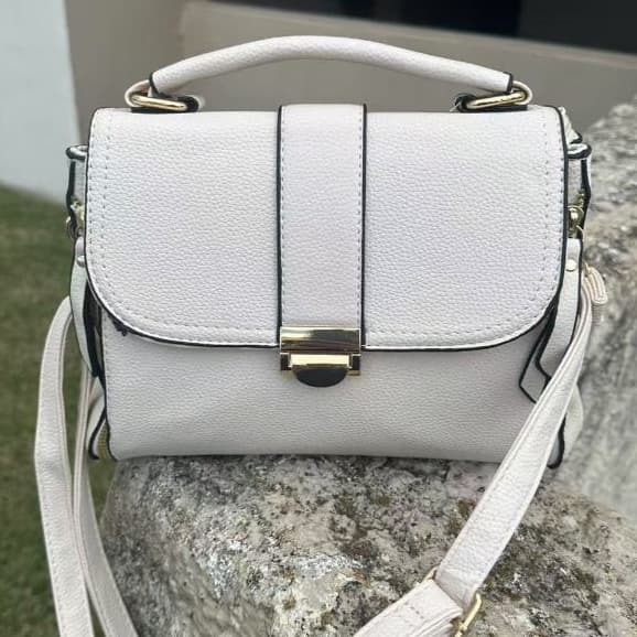 Bolsa Feminina Com Alça Lateral Transversal Faixa de Mão De Couro tamanho medio