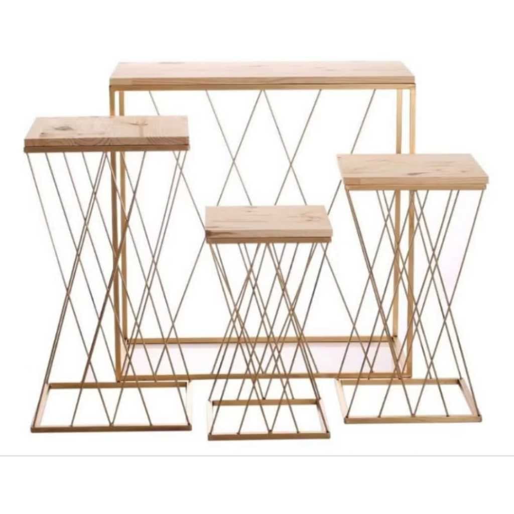 Quarteto de Mesa treliça com tampo de madeira pinos para decoraçao de festas