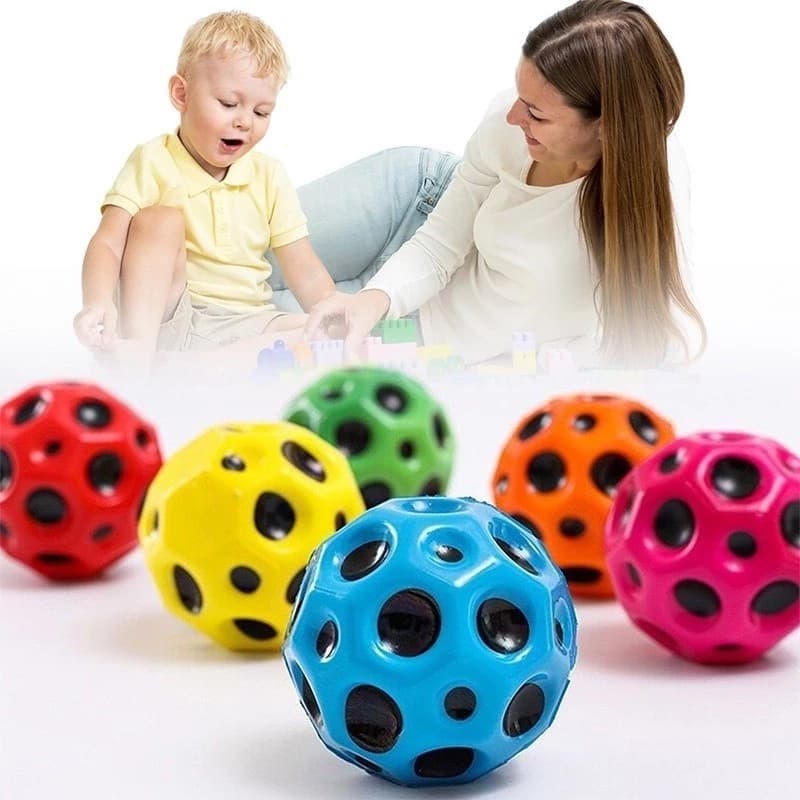 Bola Insuflável Macia Anti-Queda Em Forma De Lua Porosa Para CrBola Insuflável Macia Anti-Queda Em Forma De Lua Porosa P