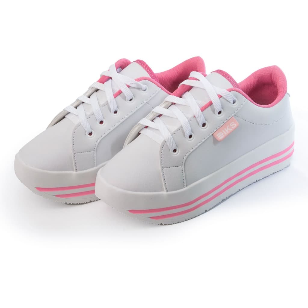 Tenis Feminino Plataforma Preto Branco Casual Solado Macio Confortável
