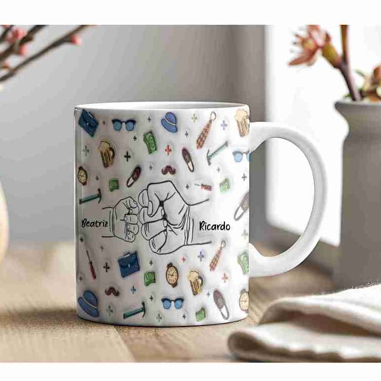 Caneca com nome personalizada Pai filhos mãozinhas porcelana - presente