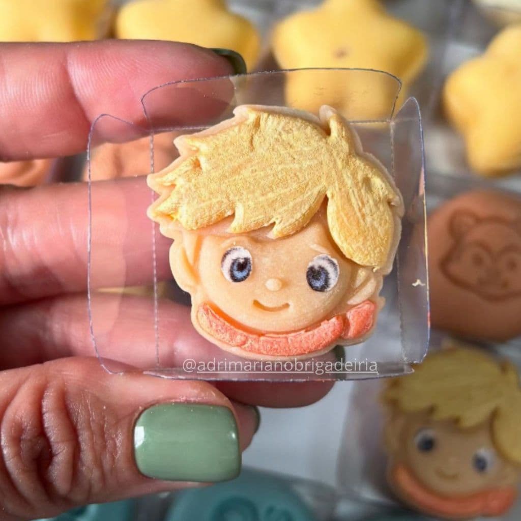 Ejetor modelador de brigadeiro doces a molde Pequeno massa Príncipe