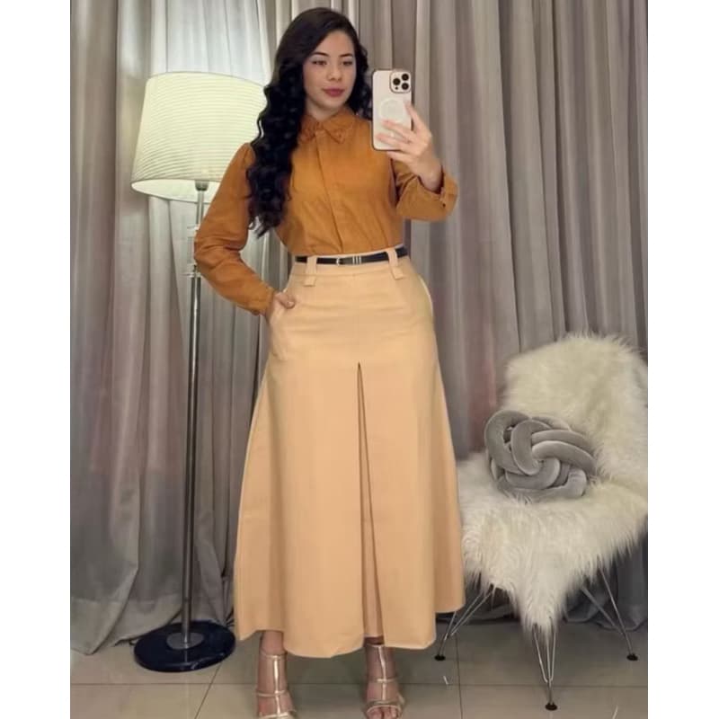 Saia Longa Alfaiataria Fit e Flare Feminina Moda Evangélica Cintura Alta Fenda Fechada moda