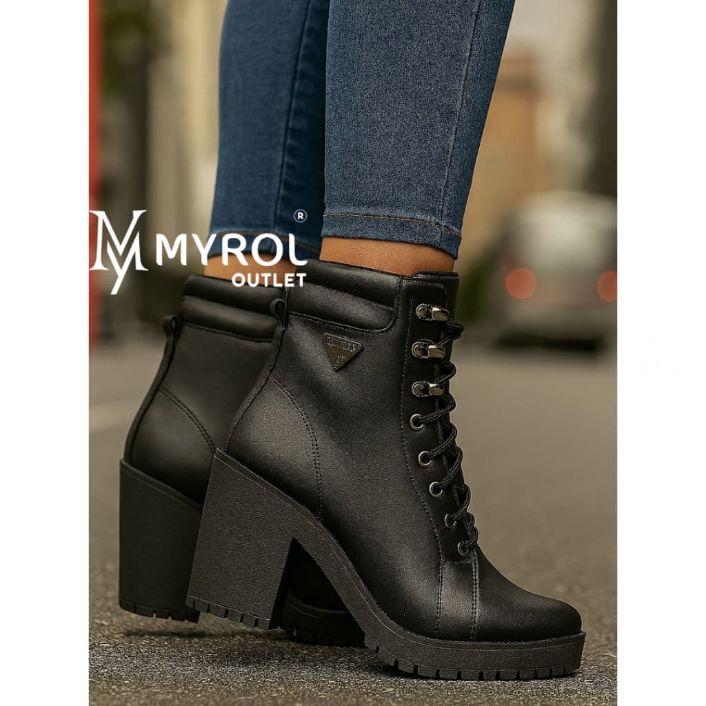 Bota Coturno Tratorado Com Cadarço Elegante Preto
