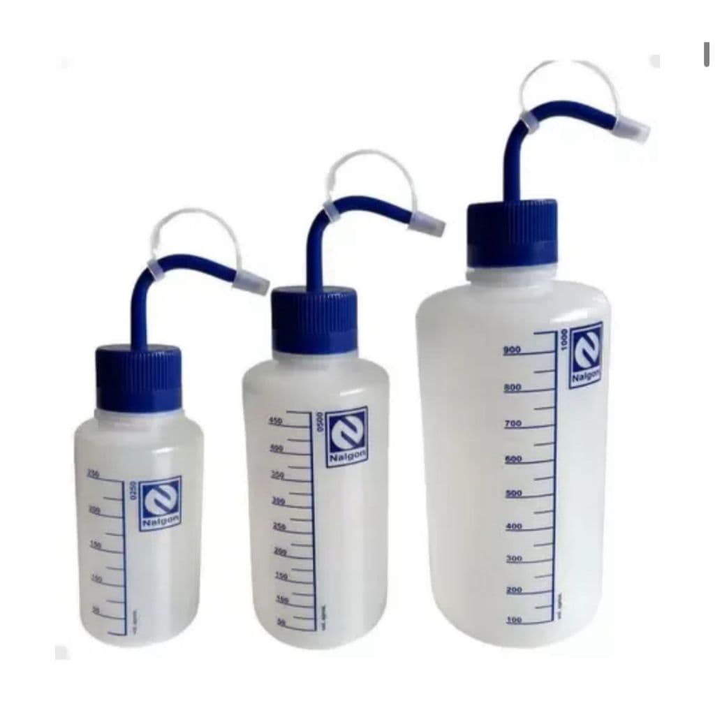 PISSETA TRANSPARENTE GRADUADA PLÁSTICA BICO CURVO 250 ML / 500 ML / 1000 ML ( LIMPEZA DE CÍLIOS )
