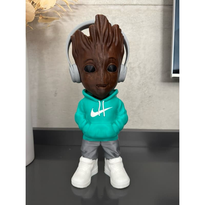 Boneco Groot Estiloso com Moletom e Fone – Impresso em 3D | Decoração Geek Colecionável