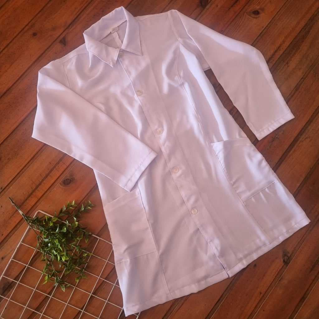 Jaleco feminino oxford e brim branco manga longa. Adulto e plus size