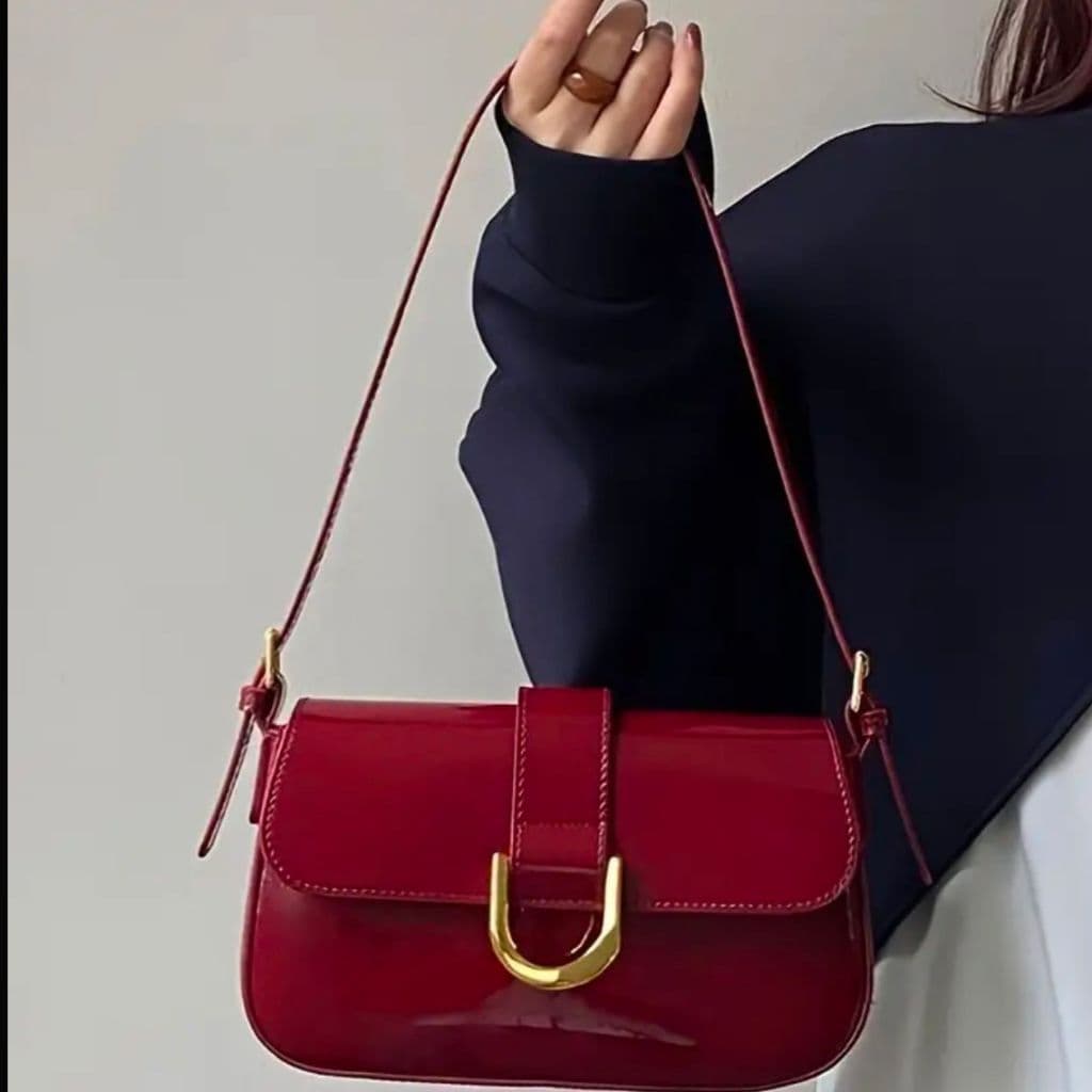 Bolsa Feminina Transversal Tendencia Moda Verniz Alça Ajustavel Elegante De Ombro Detalhe Fivela