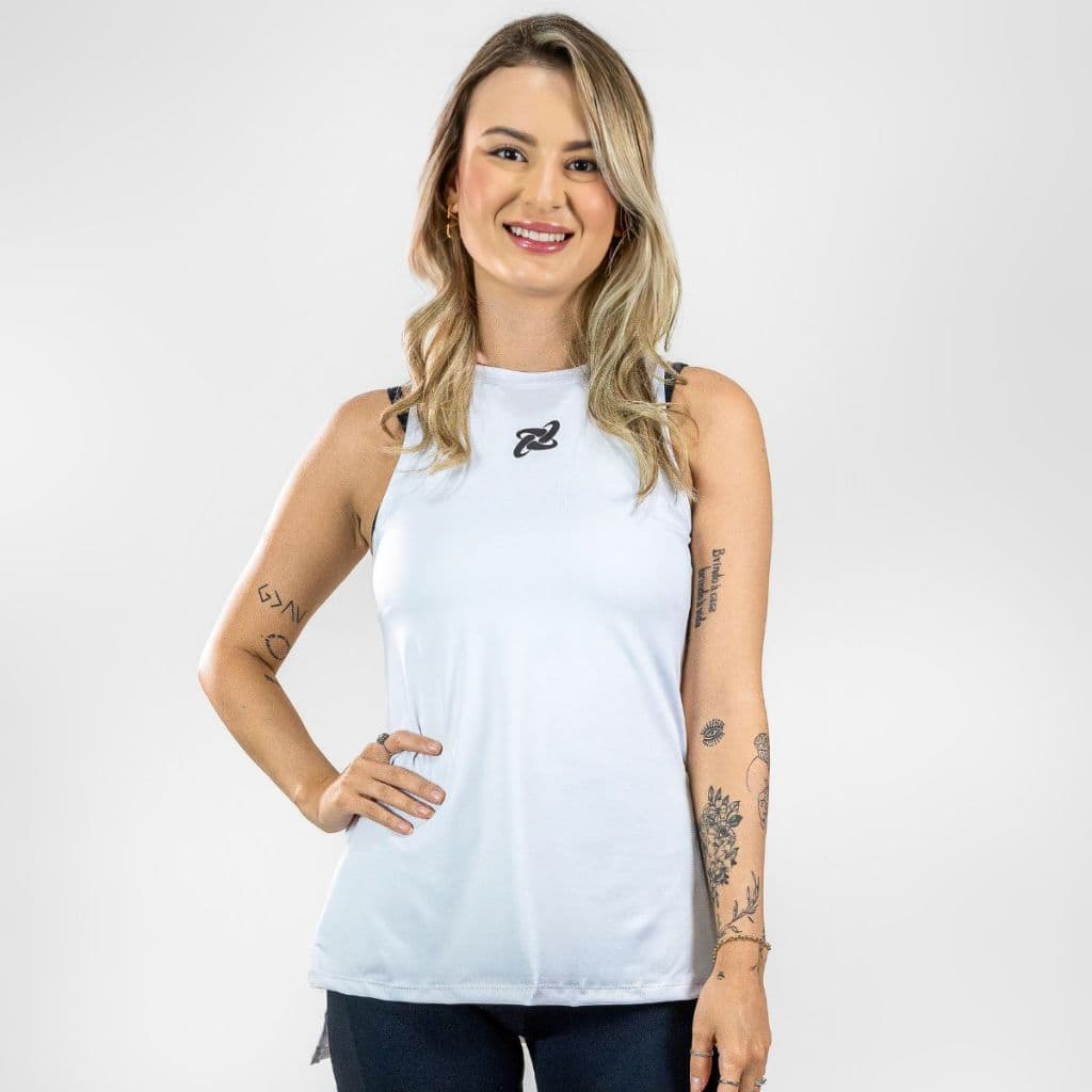 Regata Feminina Dry Fit Long Line Alongada Tapa Bumbum Fitness Burst Beach Tennis Corrida Academia