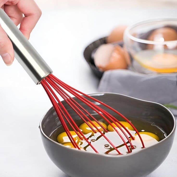 Utensílio Batedor de Claras – Silicone na Cor Vermelha