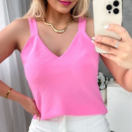 Regata Feminina Alça Larga Elegante Soltinha Moda Verão Inverno Tecido Duna Blusinha Básica Decote V