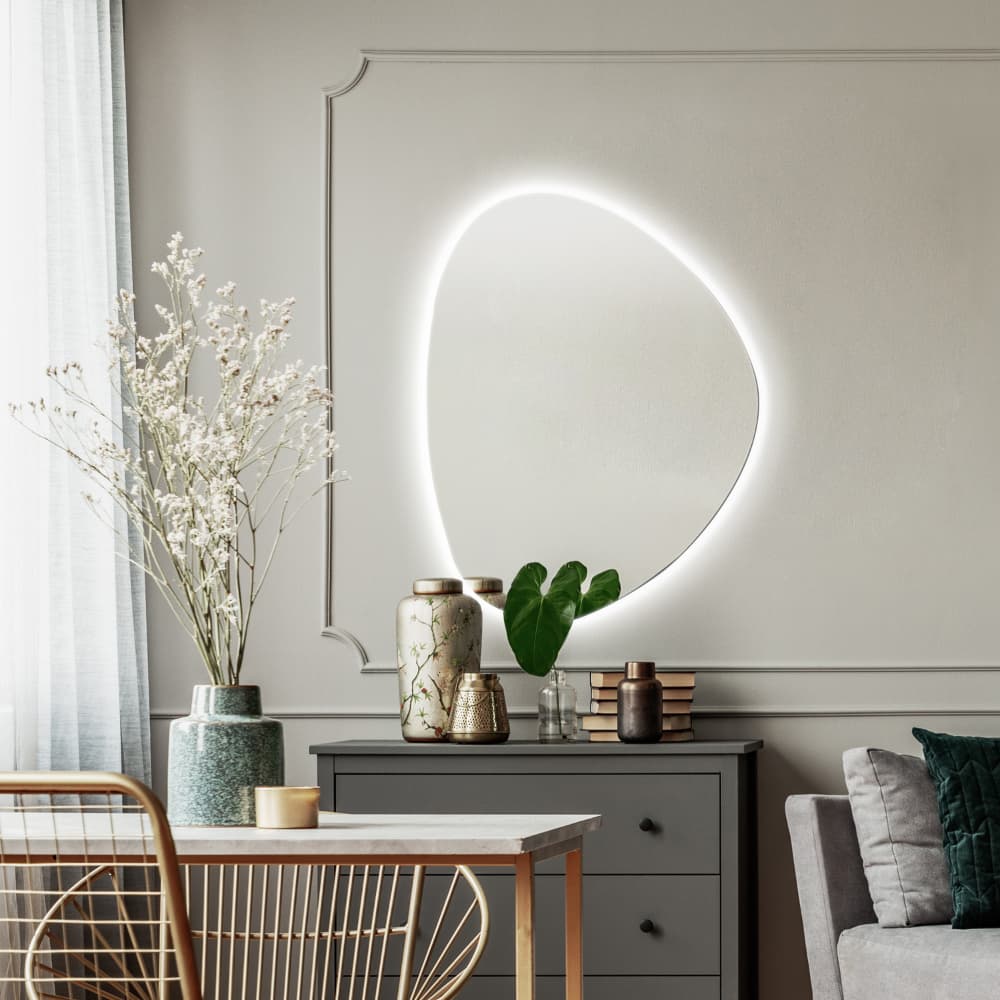 Espelho Decorativo Orgânico Grande 70x58 com LED e Suporte