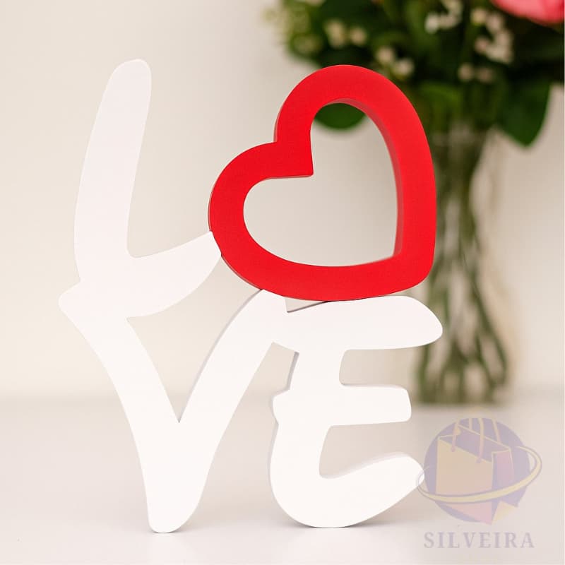 Decoração LOVE com Coração Vermelho – Enfeite Elegante para Sala, Quarto e Mesa