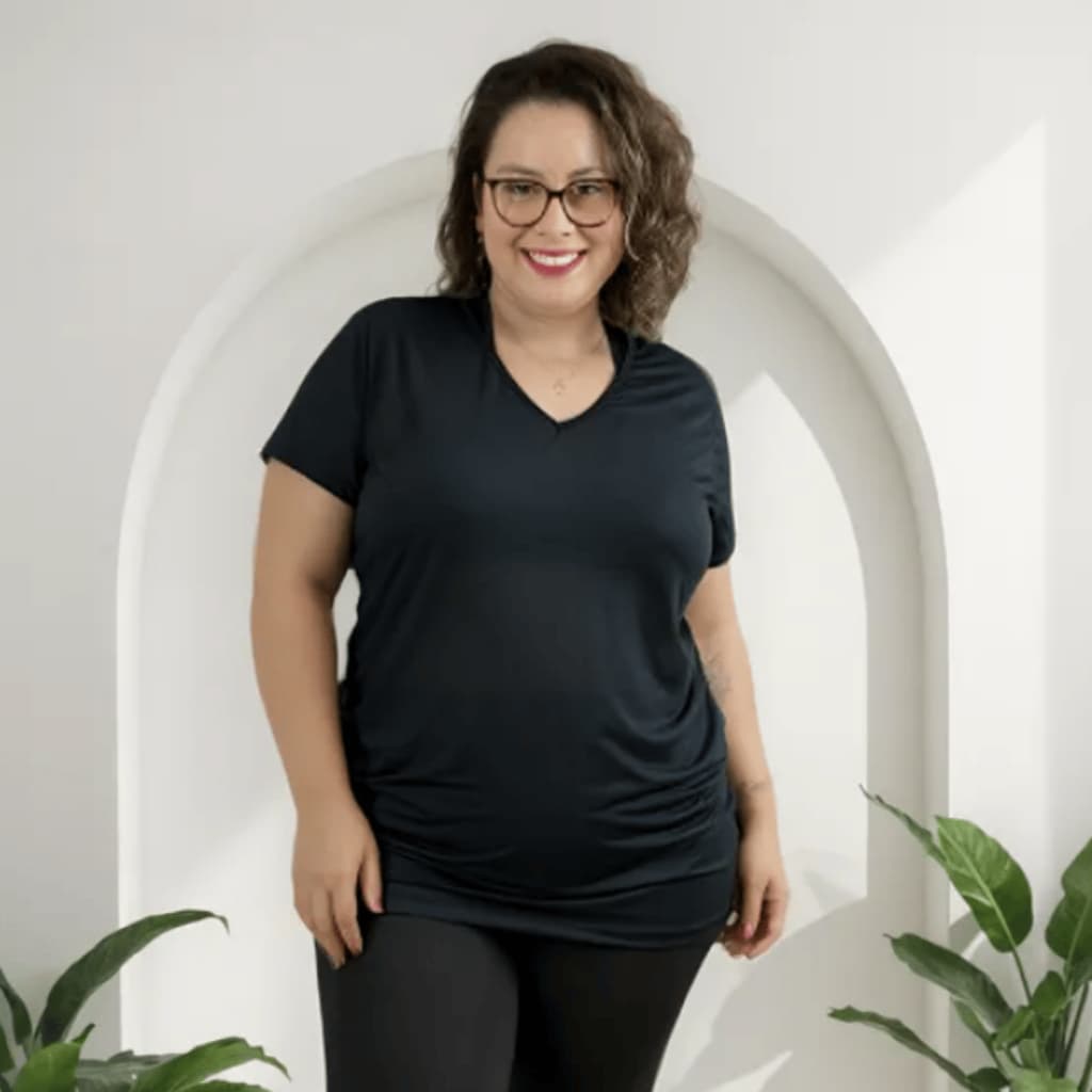 Blusa Feminina Plus Size Tapa Bumbum Gola V em Dry Fit Roupa Academia Longa Treino  Caminhada Curve