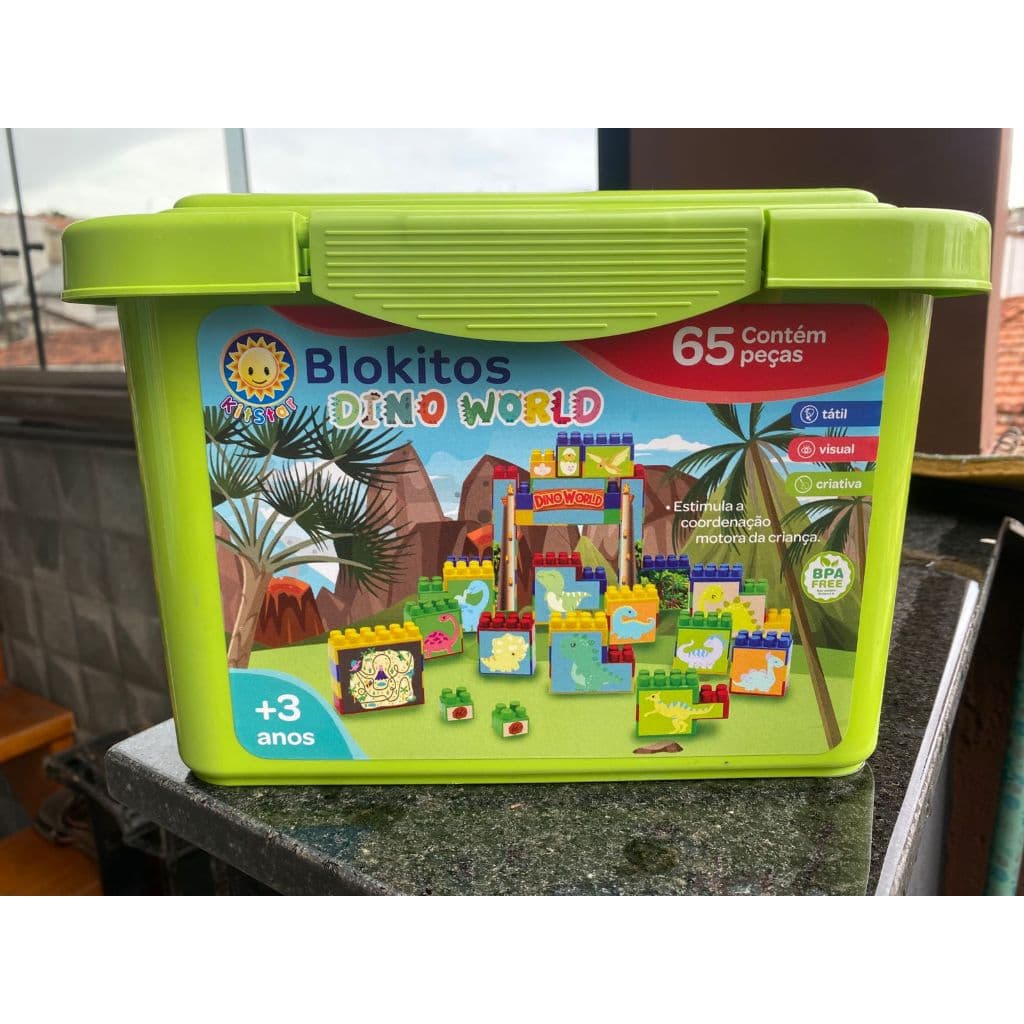 Brinquedos Bloco De Montar Educativo 65 PEÇAS Tema Dino World com adesivo para colar