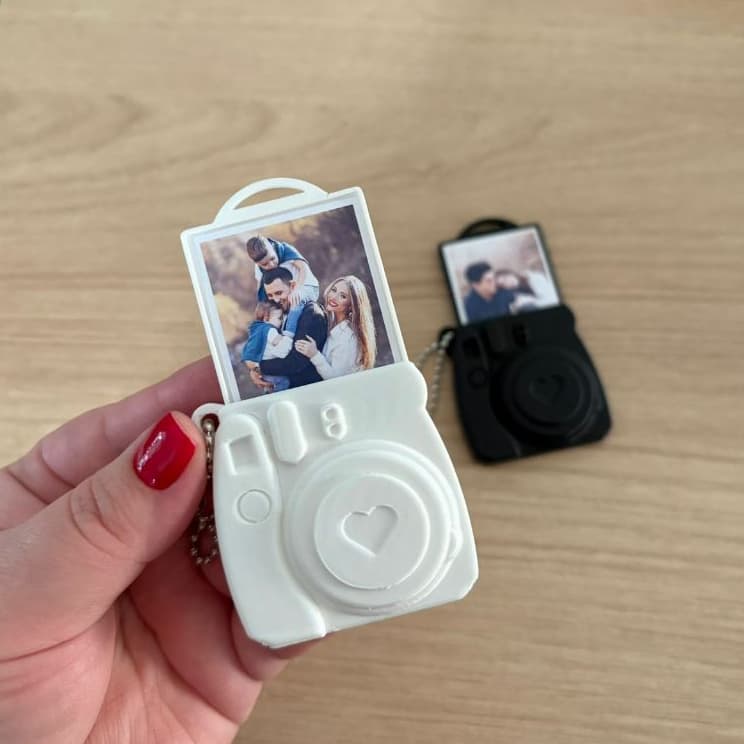 Chaveiro Mini Instax – Lembrança com Foto Personalizada
