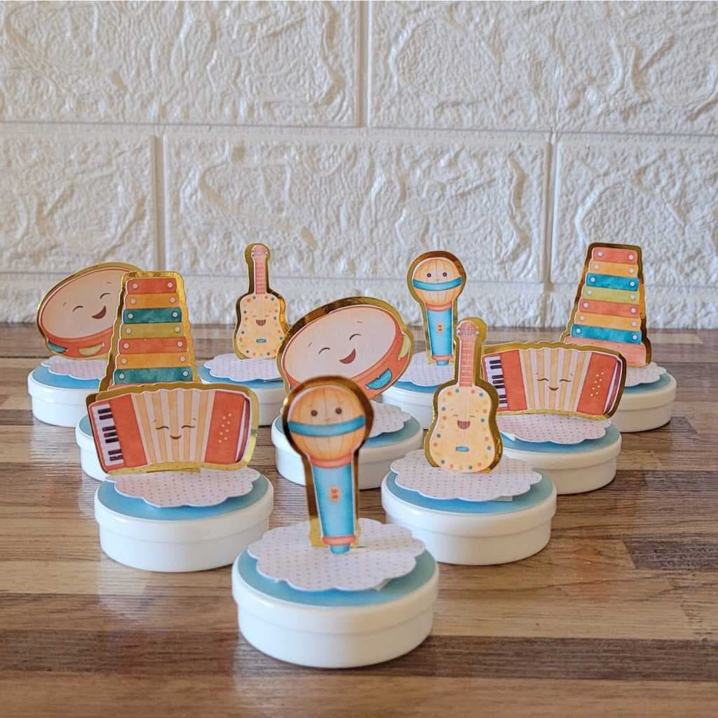 Aplique 3D  Latinha ou Caixa Acrílica Instrumentos Musicais Aquarela Festa infantil Lembrancinhas.