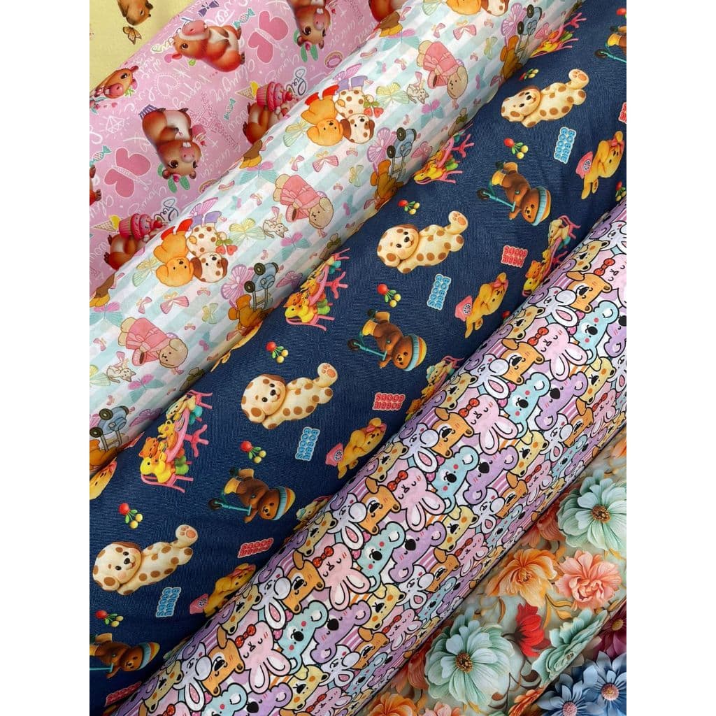 Tecido Crepe Santorine Estampado Infantil | 95% Poliéster 5%Elastano |Toque Macio e Leve | Por Metro