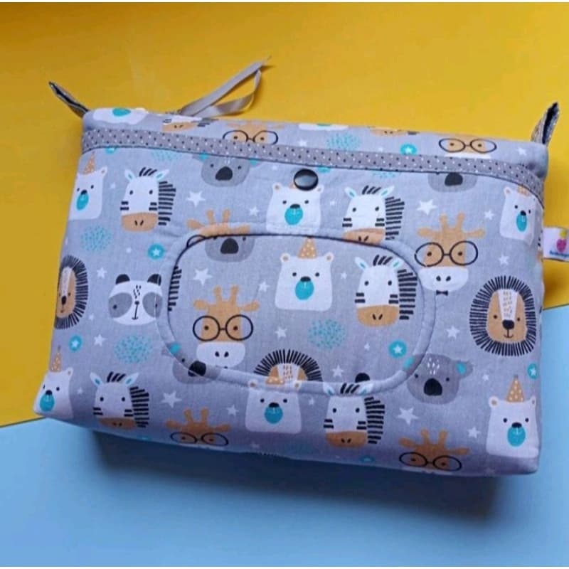 Necessaire Porta Fraldas e Lenço Umedecido