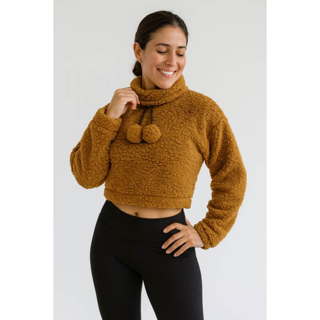 Casaco Feminino Inverno Cropped Peluciado com Pompons - Quentinho e Estiloso