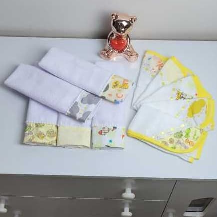 Kit Fraldinhas E Ombro Boca Com 05 Unidades Cada Tecido Felpudo e Atoalhado Enxoval de Maternidade Tipo Paninho De Boca