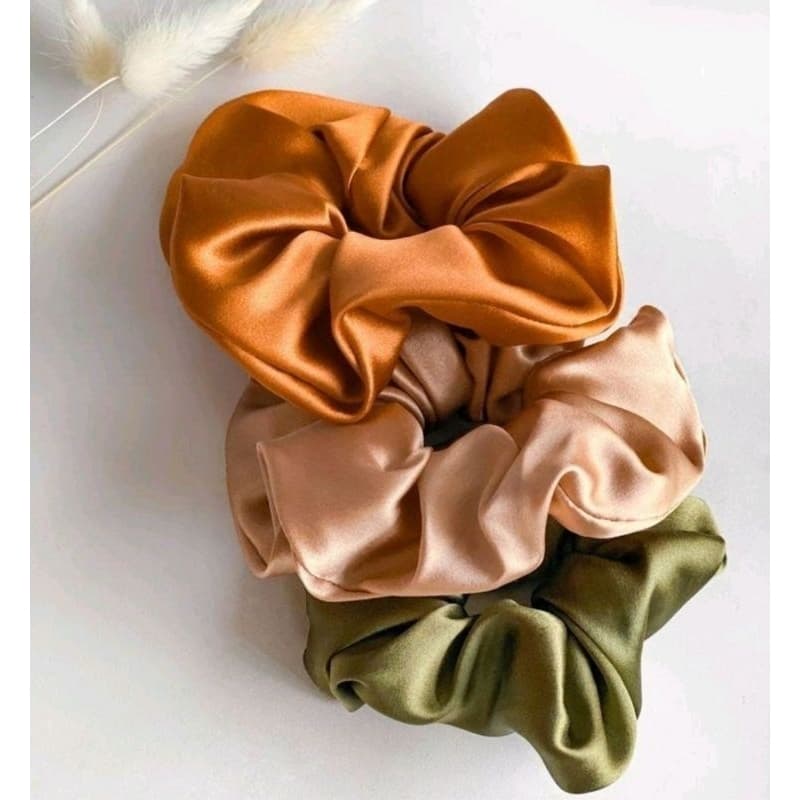 Kit 10, 15 , 20  Xuxinhas de Cetim, Scrunchies Anti-Frizz.