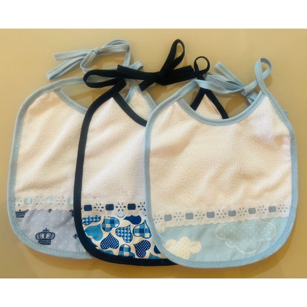 Kit 3 Babadores Impermeáveis e Felpudos Para Bebê - Estampas Variadas