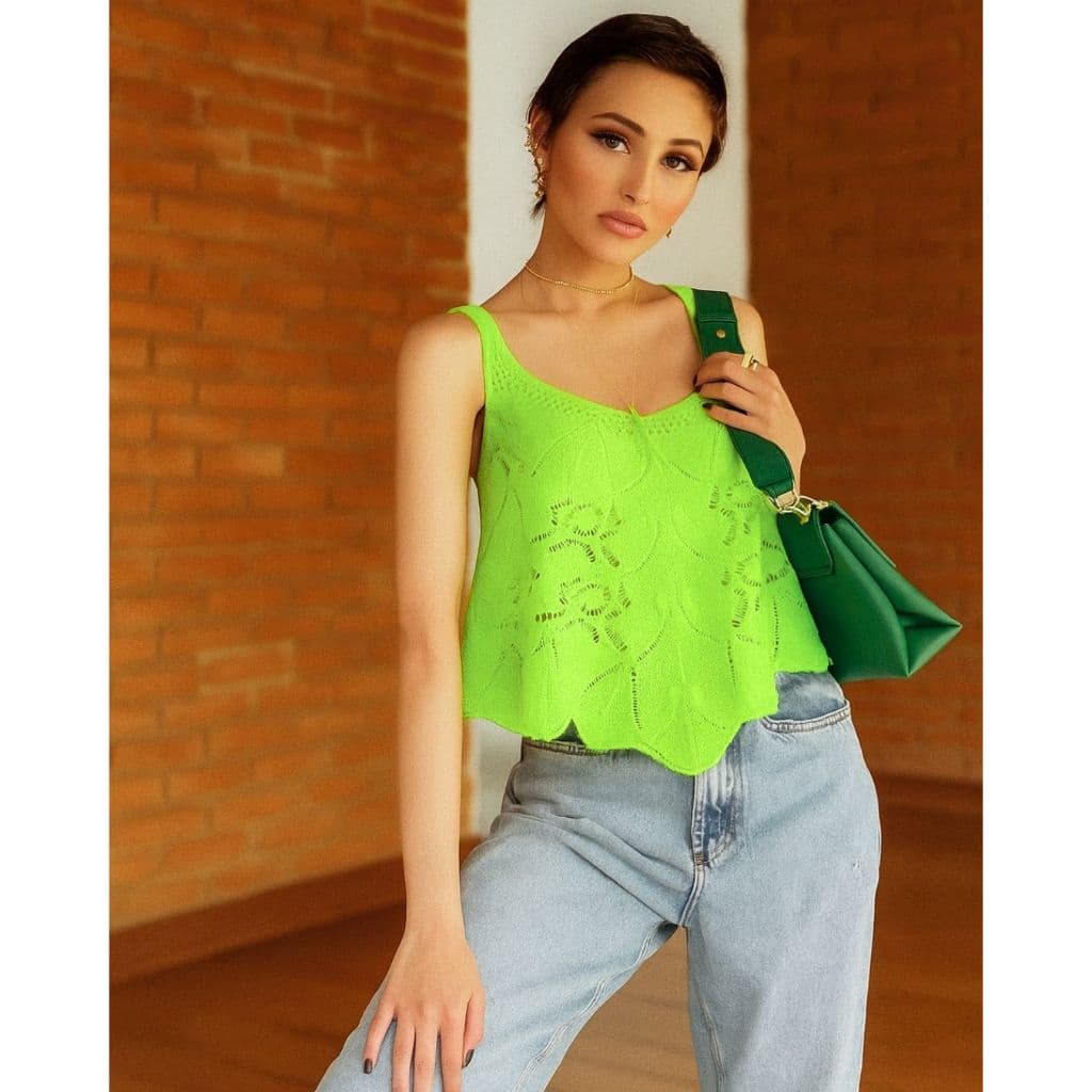 Cropped Tricot Rendado Recorte V Rendado