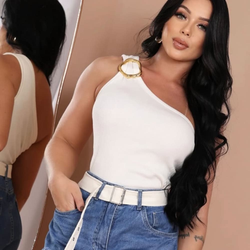Blusa Feminino Com Fivela Nula Manga Ribana Canelada Ombro Só Básica Social Alegante