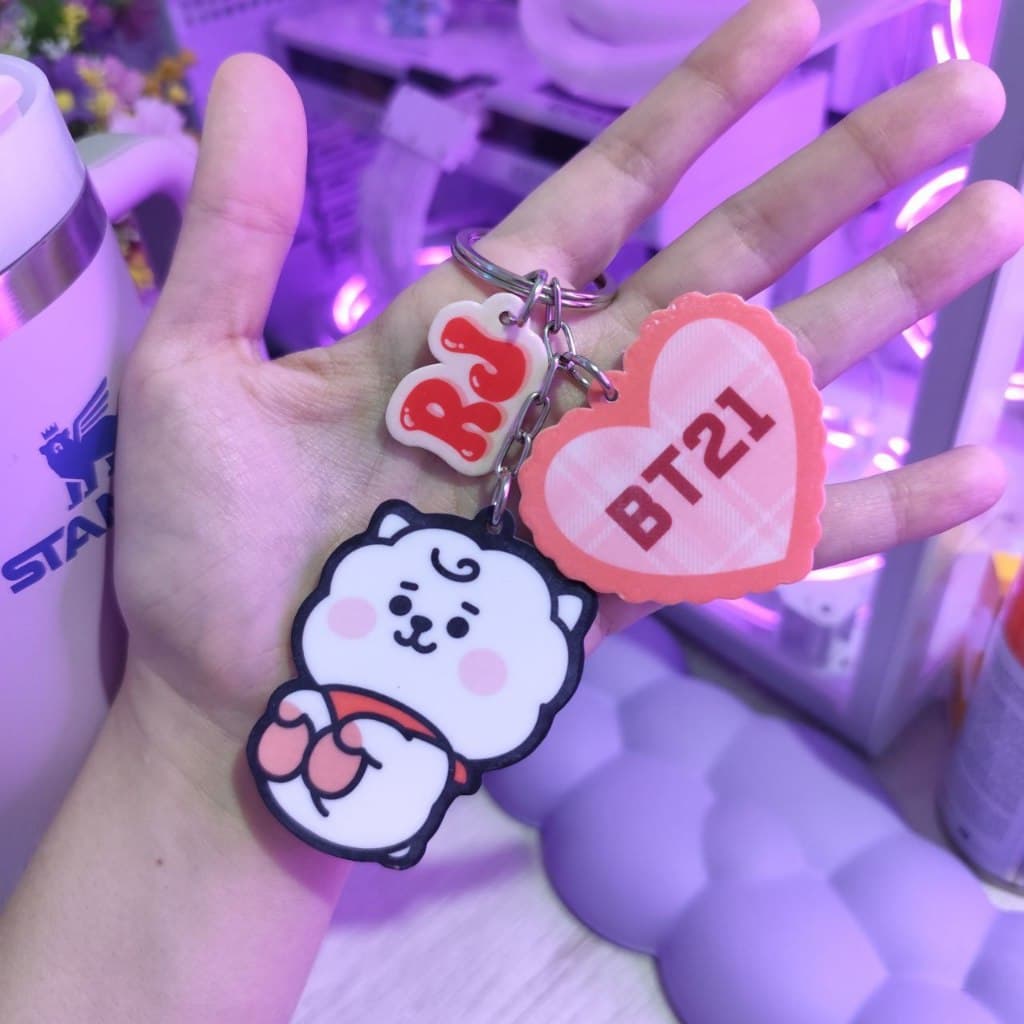 Chaveiro – KPOP Fofo Idol Coreano Kawaii Kpopper Colecionável Acessório Mochila Chaves Charm BTS BT21 RJ Jin