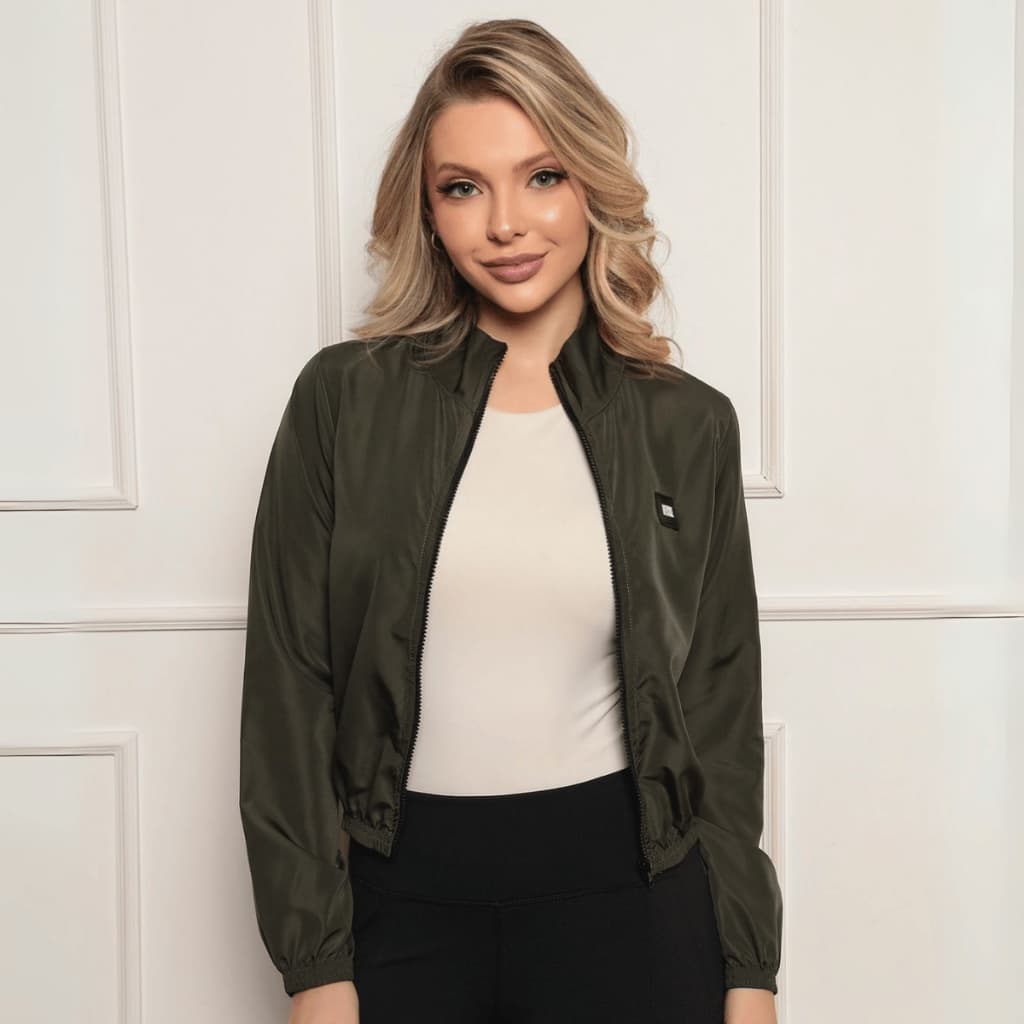 Jaqueta Feminina Verde Militar Microfibra Resistente à Água e Proteção UV