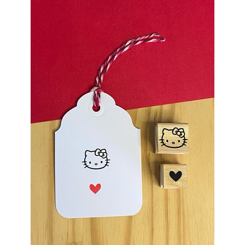 Carimbo Artesanal Hello Kitty e Mini Coração