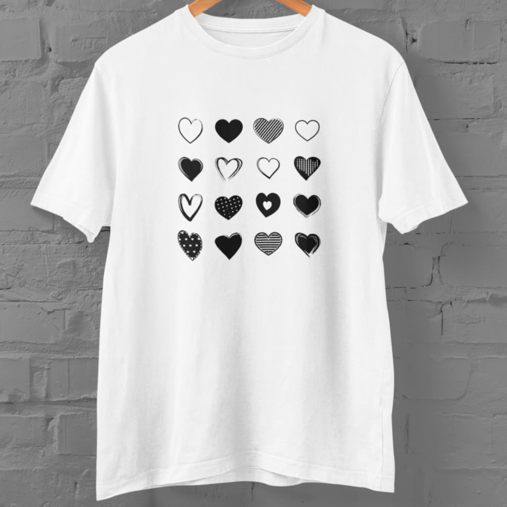 Camiseta T-Shirt Feminina Corações Blusa em Algodão Moda Urbana Dia a Dia Despojada Versátil