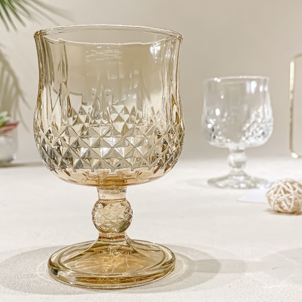 Jogo 6 Taças Luxor Vidro Dourado - Taça para Conhaque Drinks Coquetel Bebidas Bar Festas e Presente