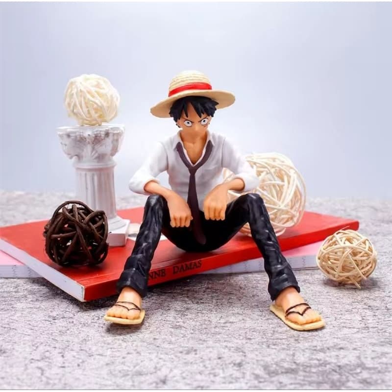 Anime Luffy Posição Sentada Action Figure 12cm