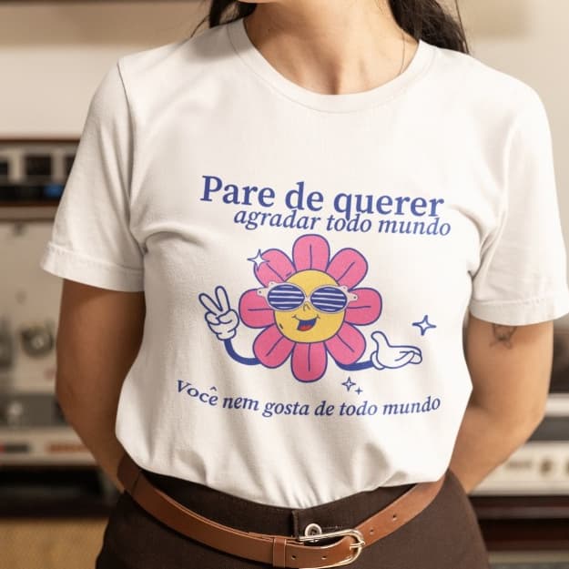 Camiseta branca básica feminina tecido premiun. camiseta descolada na promoção
