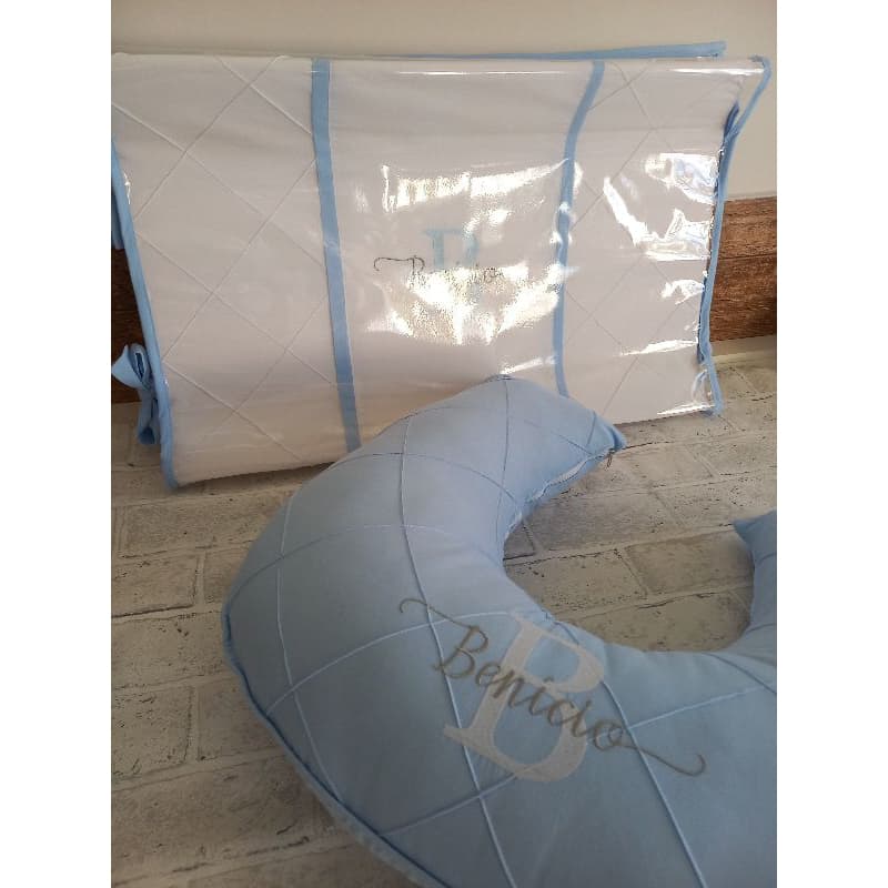kit Almofada Amamentação e Trocador Anatômico Bordado Personalizado Azul Claro