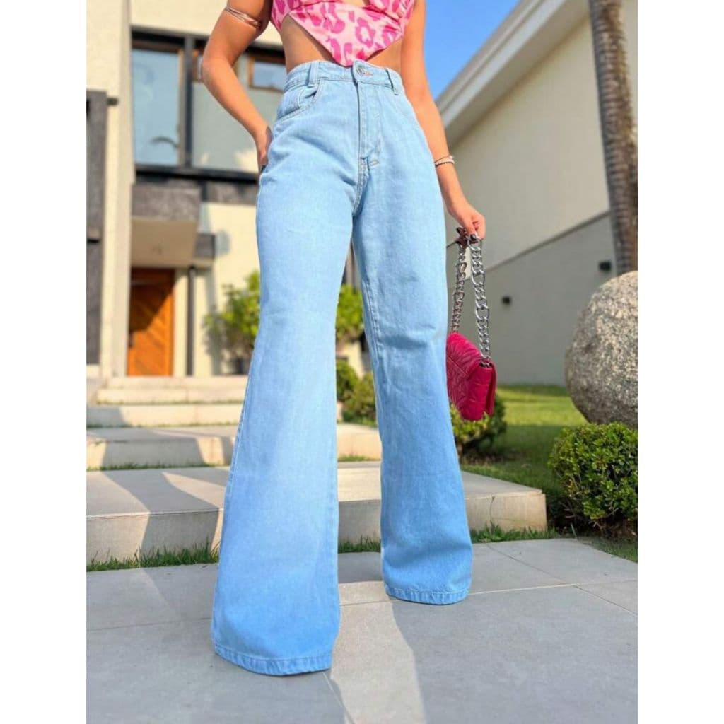 calça feminina jeans wide leg clara super tendência empina bumbum e valoriza o corpo