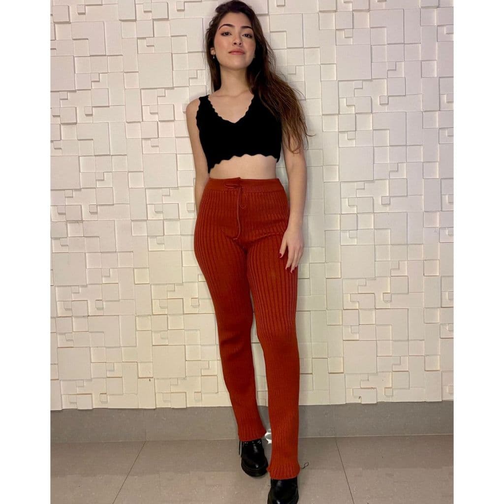 Calça Feminina Tricô Pantalona Canelada Cintura Alta Tricot Moda Outono/Inverno