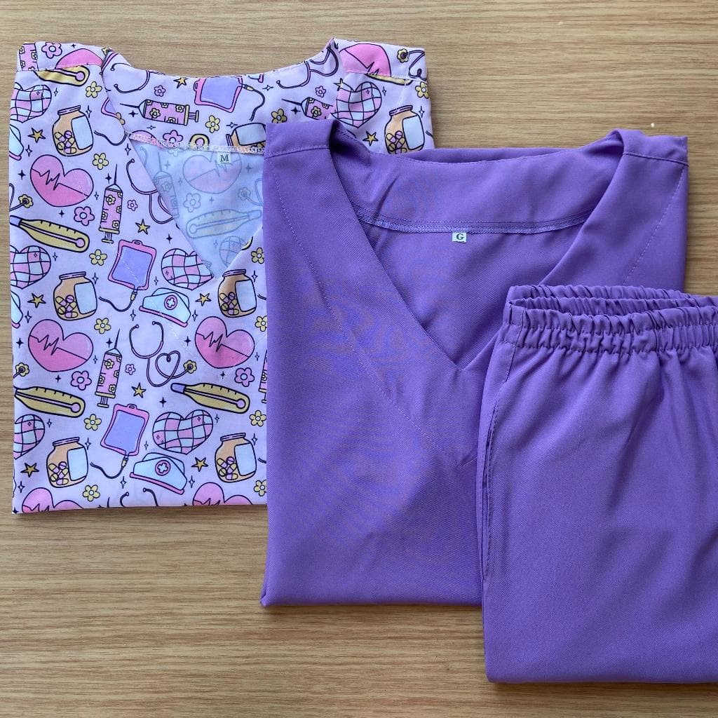 Kit de Scrub estampa enfermagem rosa com 3 peças Uniforme Profissional
