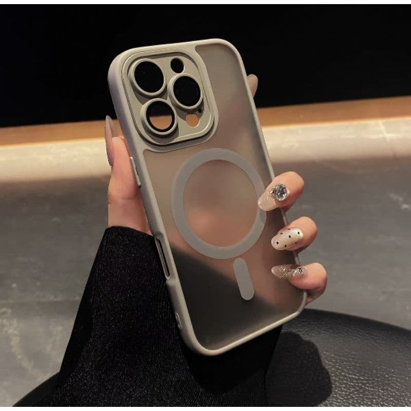 Capa De Carga Choque Magsafe Magnética Case Capinha fosca de Celular Para iPhone