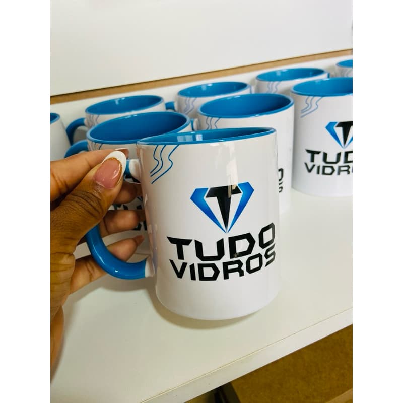 canecas de porcelana  personalizadas com logo para confraternização de empresas festas final de ano confra 2025 Natal