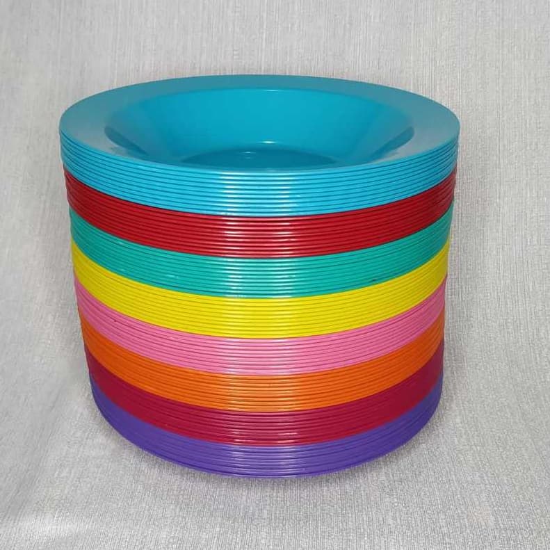 KIT 20 PRATOS PLÁSTICO REDONDO COLORIDO REFORÇADO PARA CSAMENTOS,ANIVERSÁRIOS OUTROS EVENTOS.