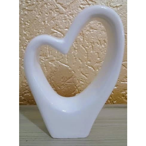 Escultura Decorativa de Coração Gesso Branca enfeite de sala quarto decoração